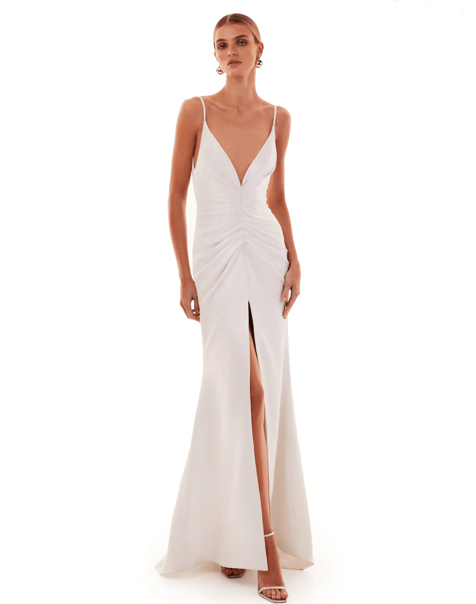 Chic mermaid maxi dress in white