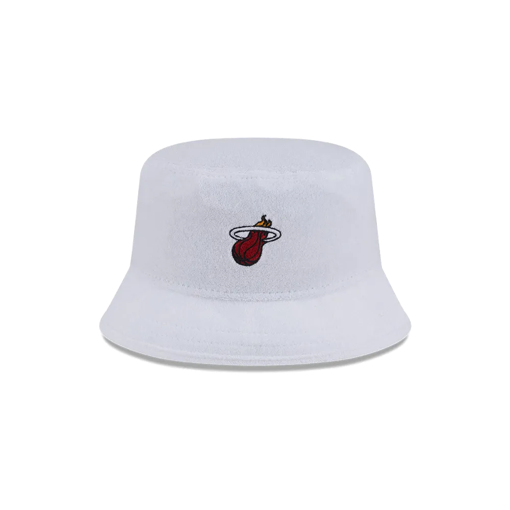 New Era Miami HEAT Court Sport Bucket Hat