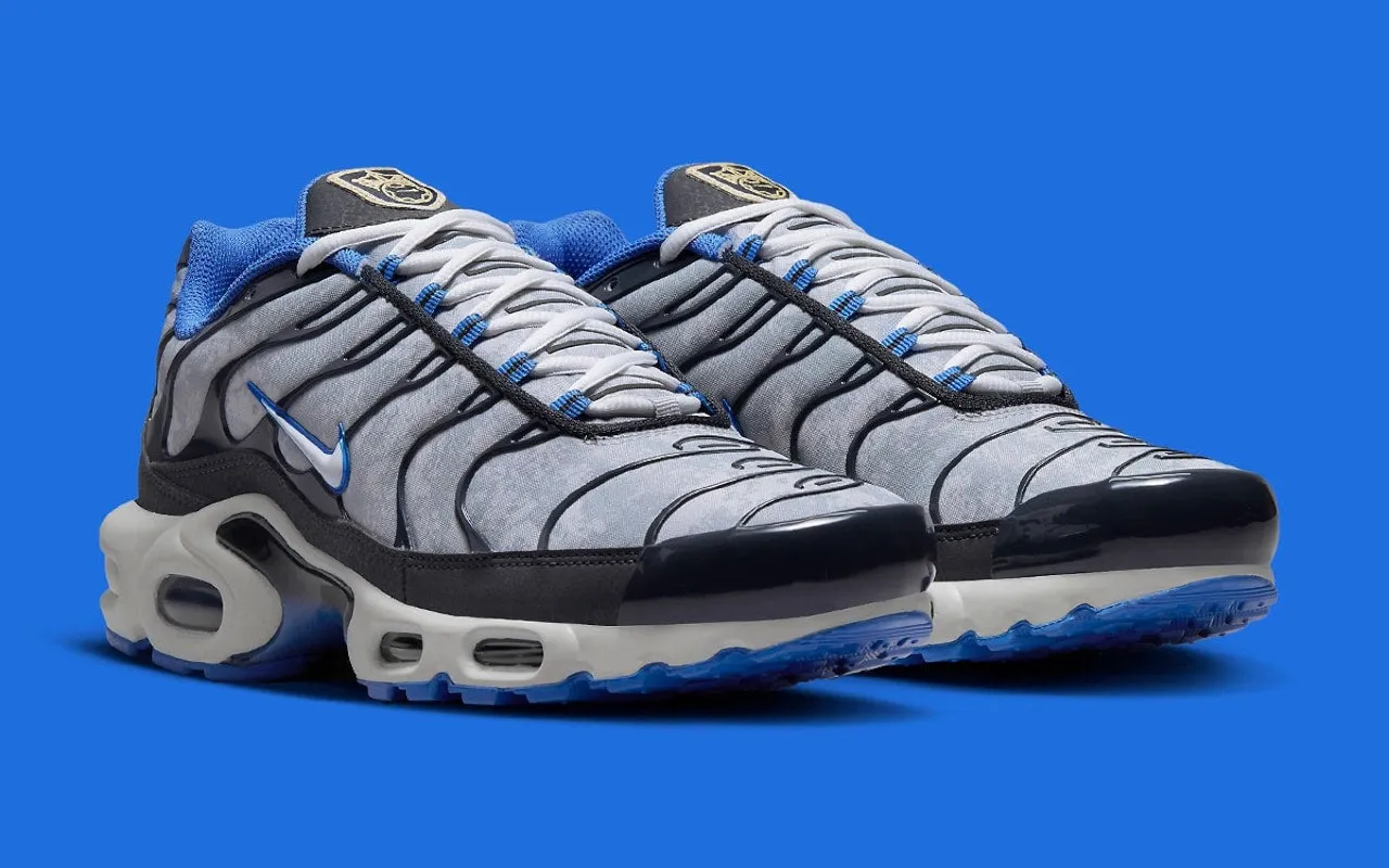 Nike Air Max Plus Social F.C.